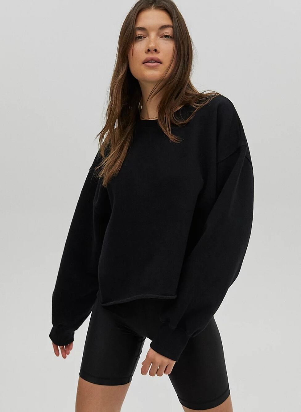 Aritzia Tna Cozy Fleece Boyfriend Cropped Pullover Sweatshirt Black Size 1 (XXS)